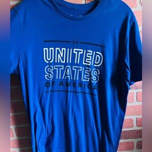 Men’s large blue underarmour shirt